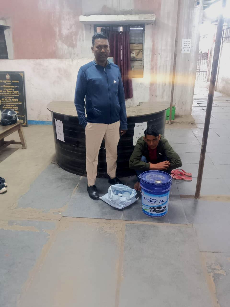 अवैध महुआ शराब संग आरोपी गिरफ्तार