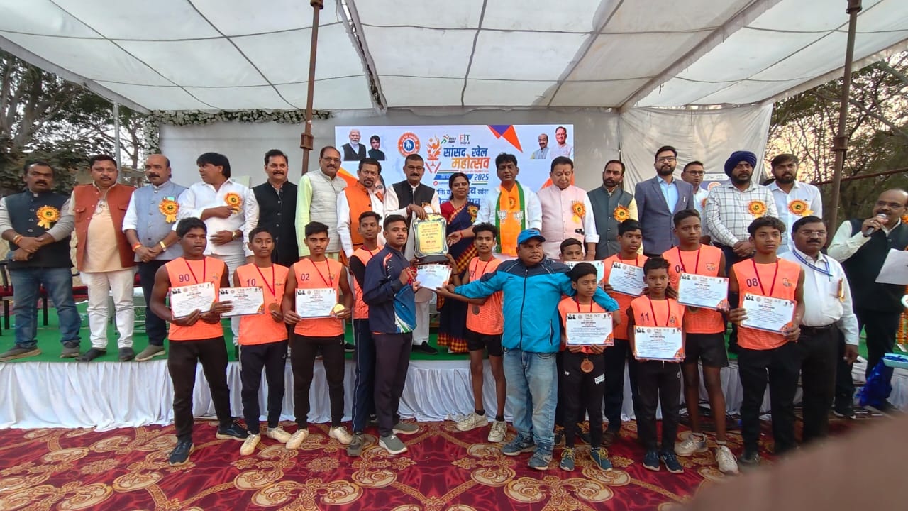 सांसद खेल महोत्सव : प्रधानमंत्री ने वर्चुअल  संवाद कर खिलाडिय़ों को दिया संदेश