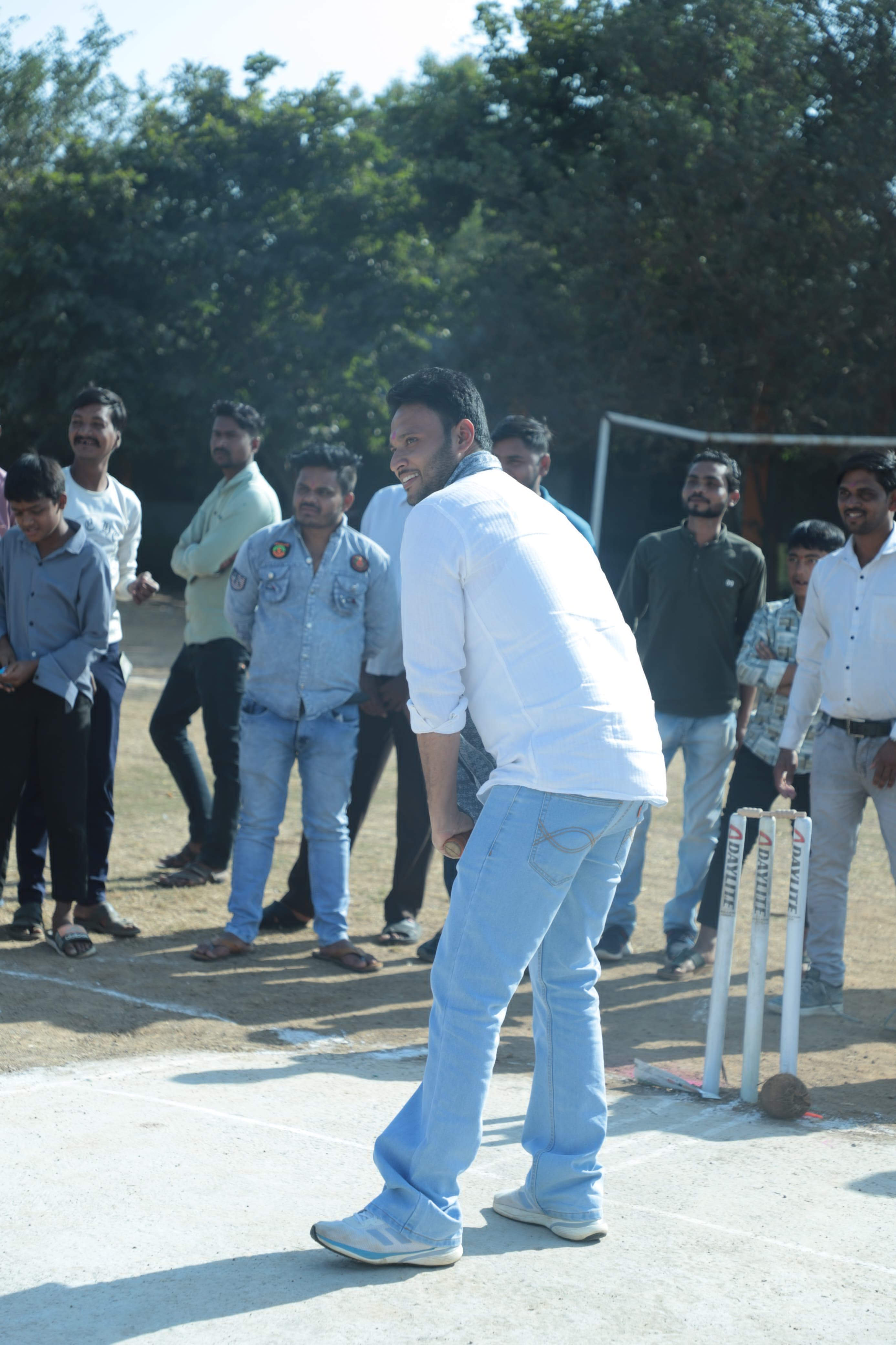 पालिकाध्यक्ष ने किया भोरिंग में क्रिकेट स्पर्धा का शुभारंभ