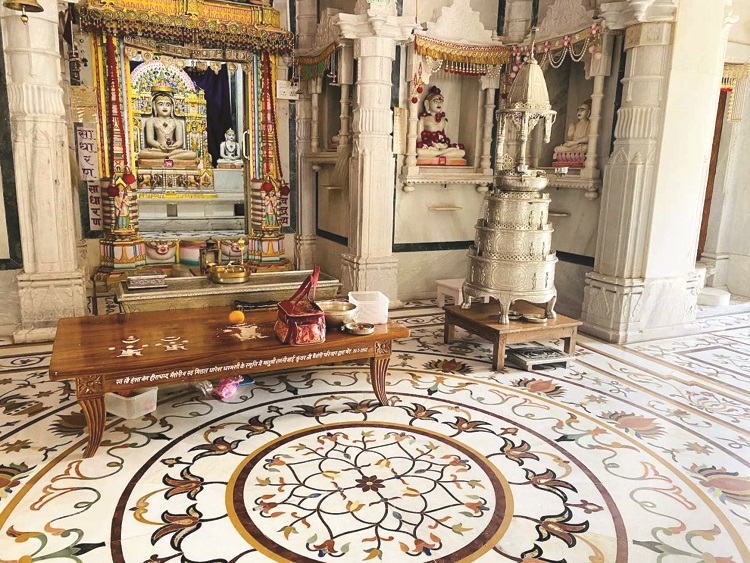 कुंथुनाथ जिनालय में 25वीं रजत ध्वजा सह त्रिहानिका महोत्सव शुरू