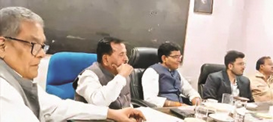 बाजार और शहरी समस्याओं पर मंत्री टंकराम ने बुलाई बैठक