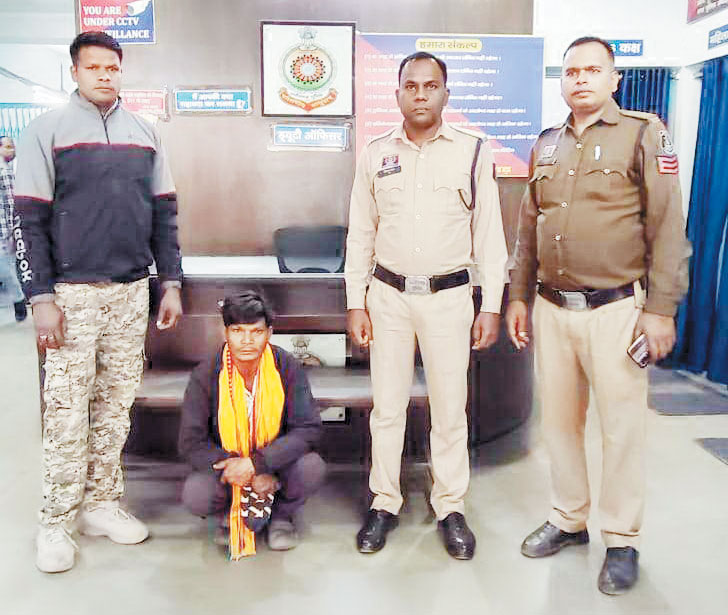 पत्नी पर ब्लेड से जानलेवा हमला, आरोपी गिरफ्तार 