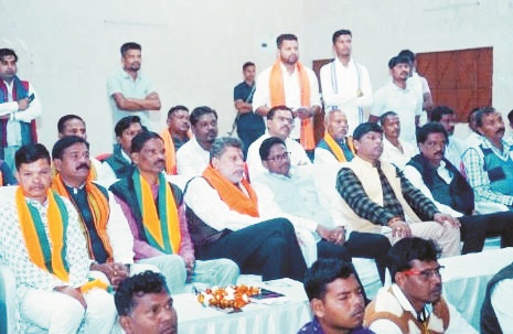 भाजपा प्रदेशाध्यक्ष ने कार्यकर्ताओं संग सुनी मन की बात