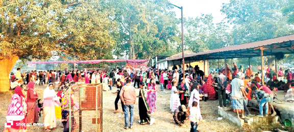 महेशपुर में विशाल हिंदू सम्मेलन आयोजित