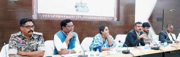 आंबा केन्द्र-स्कूलों के बच्चों के आधार पंजीयन पर फोकस करने के निर्देश