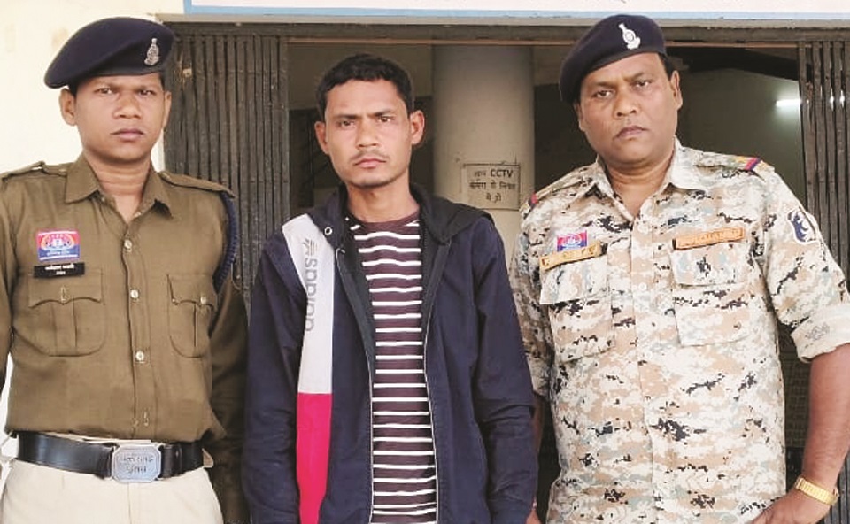 पैतृक संपत्ति बेचने के नाम पर माता-पिता से विवाद