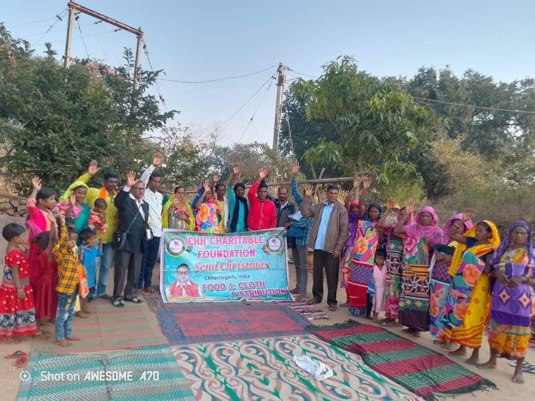  सेमी क्रिसमस कार्यक्रम आयोजित