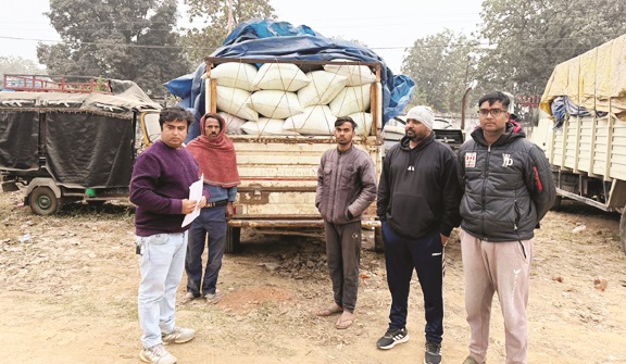 68 बोरी अवैध धान सहित पिकअप जब्त