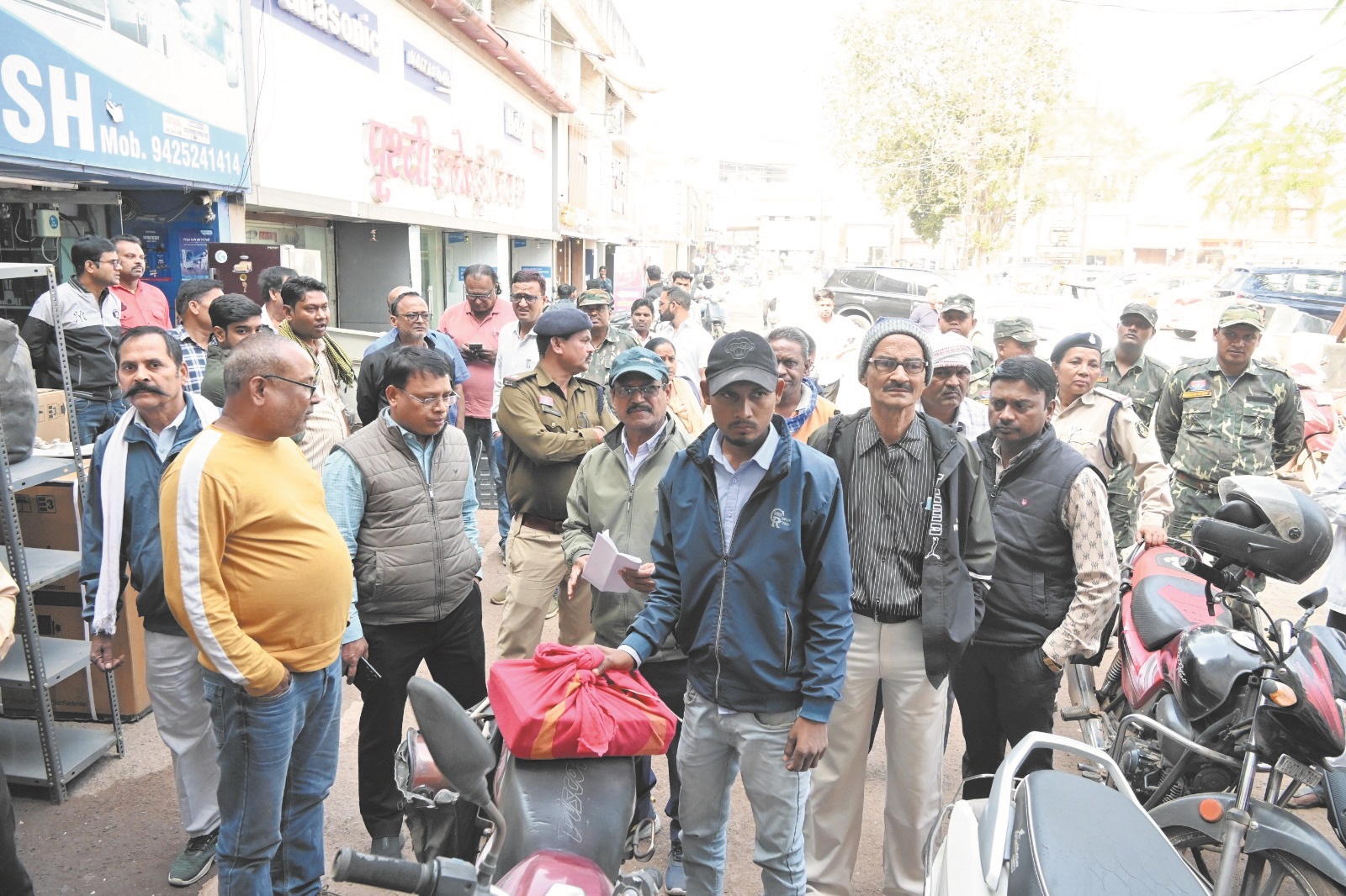 41 लाख किराया जमा नहीं, निगम भिलाई ने 9 दुकानें की सील