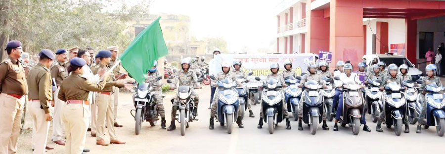 राष्ट्रीय सडक़ सुरक्षा माह: बाइक हेलमेट रैली निकली