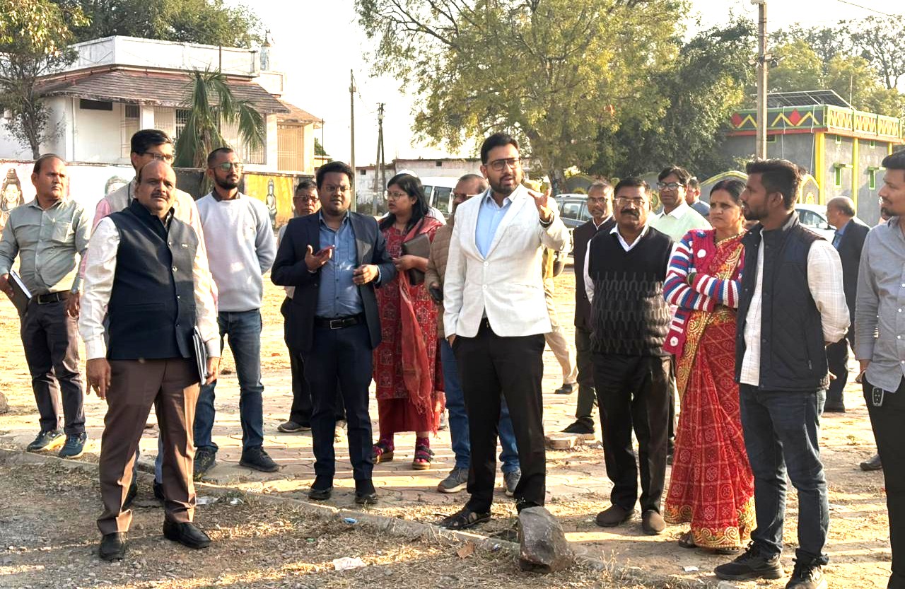 तीन दिनी सिरपुर महोत्सव एक से,  कलेक्टर ने लिया तैयारियों का जायजा