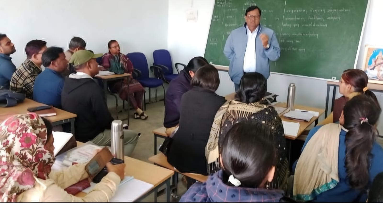 शैक्षिक वातावरण बनाने में शिक्षकों की महत्वपूर्ण भूमिका - डॉ.कमल