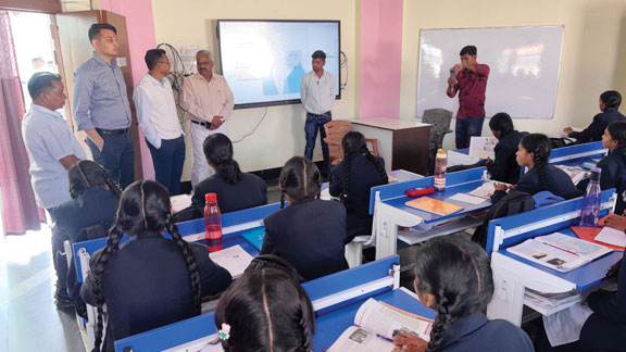  बेहतर पुस्तकालय बनाएं- कलेक्टर