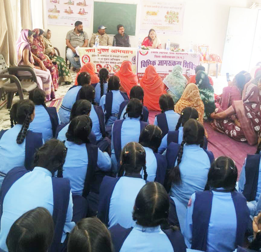  मुस्कान महिला समूह रिसदा   में विधिक साक्षरता शिविर