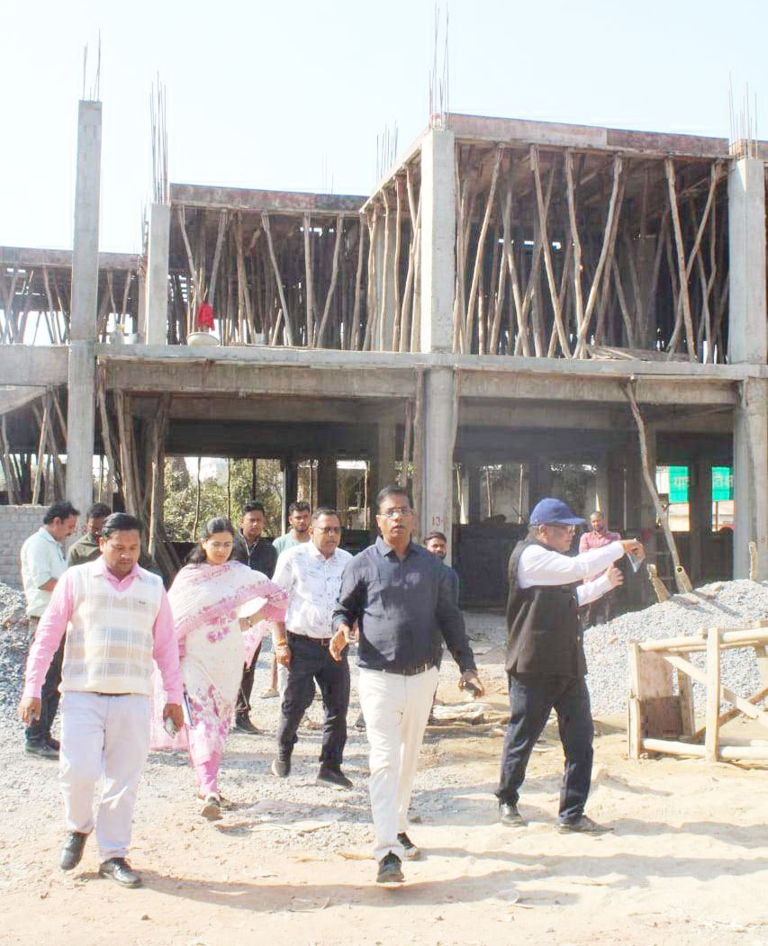 बिलाईगढ़ ब्लॉक में निर्माणाधीन कार्यों का कलेक्टर ने किया अवलोकन