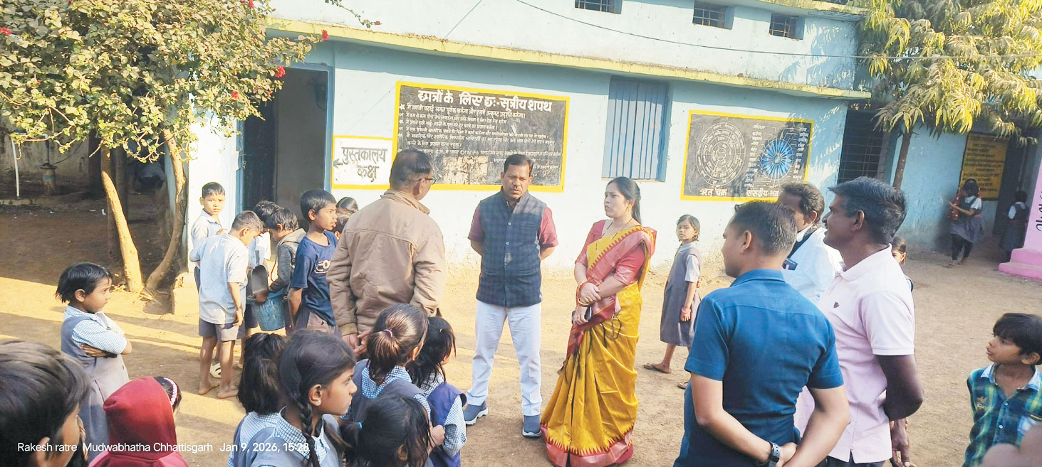 विधायक उत्तरी के निरीक्षण में तीन शिक्षक गैरहाजिर मिले