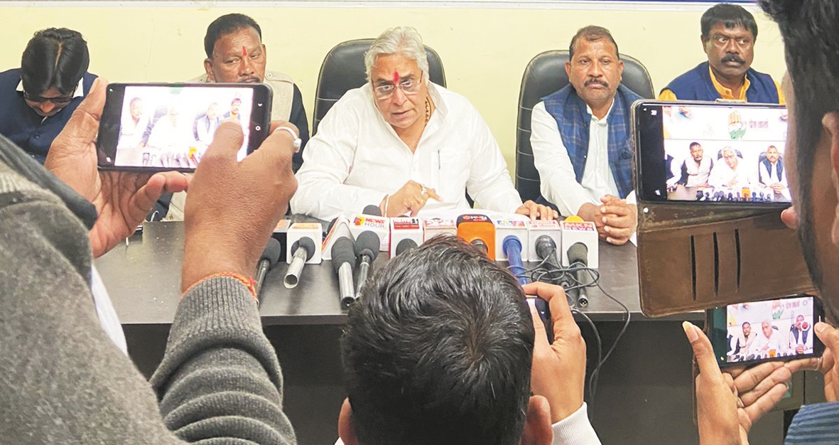 मोदी सरकार ने मनरेगा को बनाया मजदूर विरोधी-अरुण वोरा