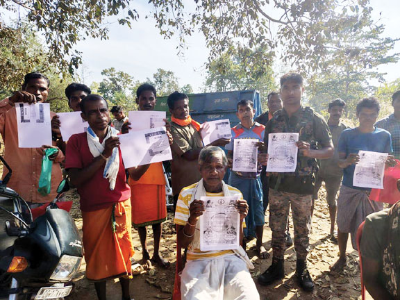 वरिष्ठ नागरिकों को साइबर ठगी  से बचाने पुलिस ने किया जागरूक