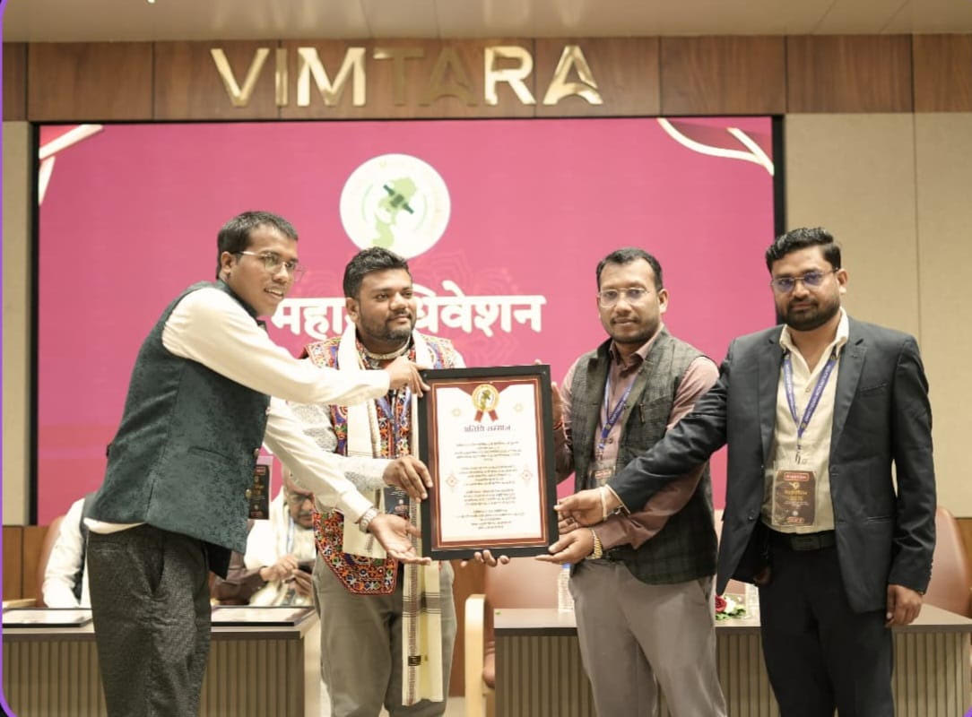 गीतकार सिद्धार्थ महाजन सम्मानित