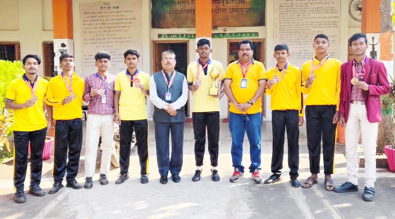 डीएवी बचेली का राष्ट्रीय खेलों में परचम, अंडर-19 फुटबॉल में कांस्य