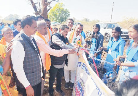 132 छात्राओं को मिली साइकिल