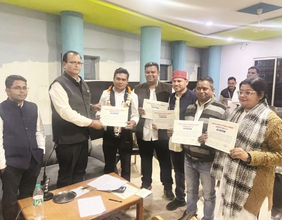 मोहन तिवारी बने अध्यक्ष, महासचिव पद पर गौरव शर्मा निर्वाचित