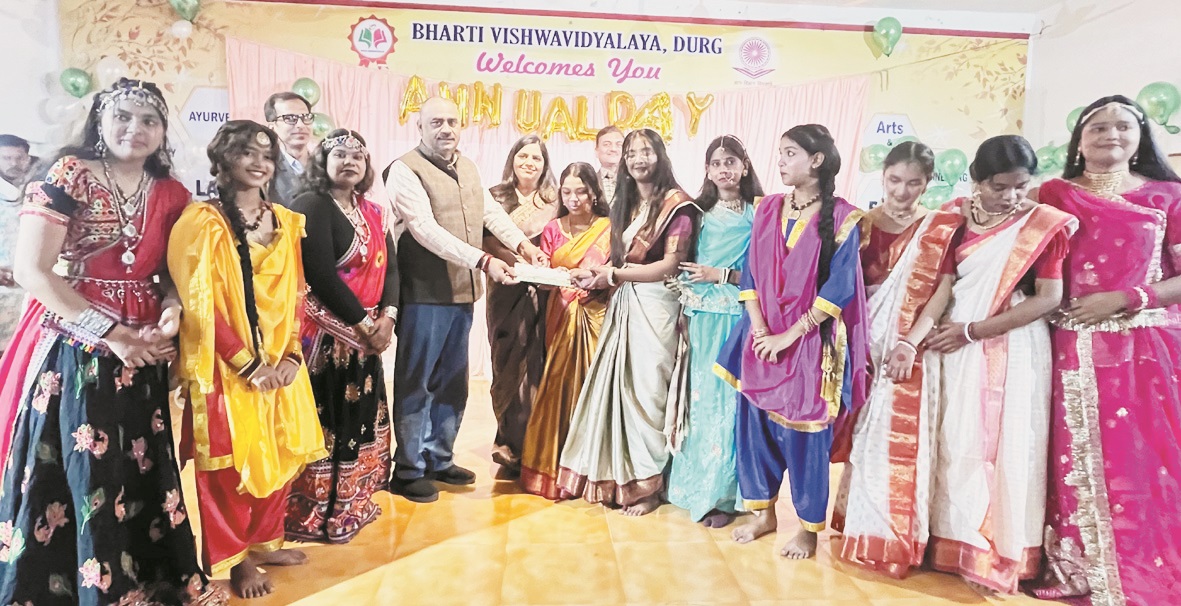 भारती कृषि महाविद्यालय में मना वार्षिकोत्सव