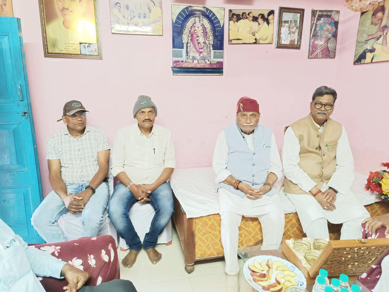 तीजा देवी को श्रद्धांजलि देने पहुंचे चरण दास महंत