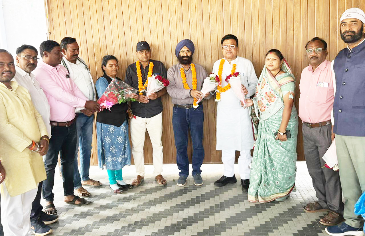  नवनियुक्त ब्लॉक कांग्रेस अध्यक्षों ने जिला कांग्रेस अध्यक्ष का जताया आभार