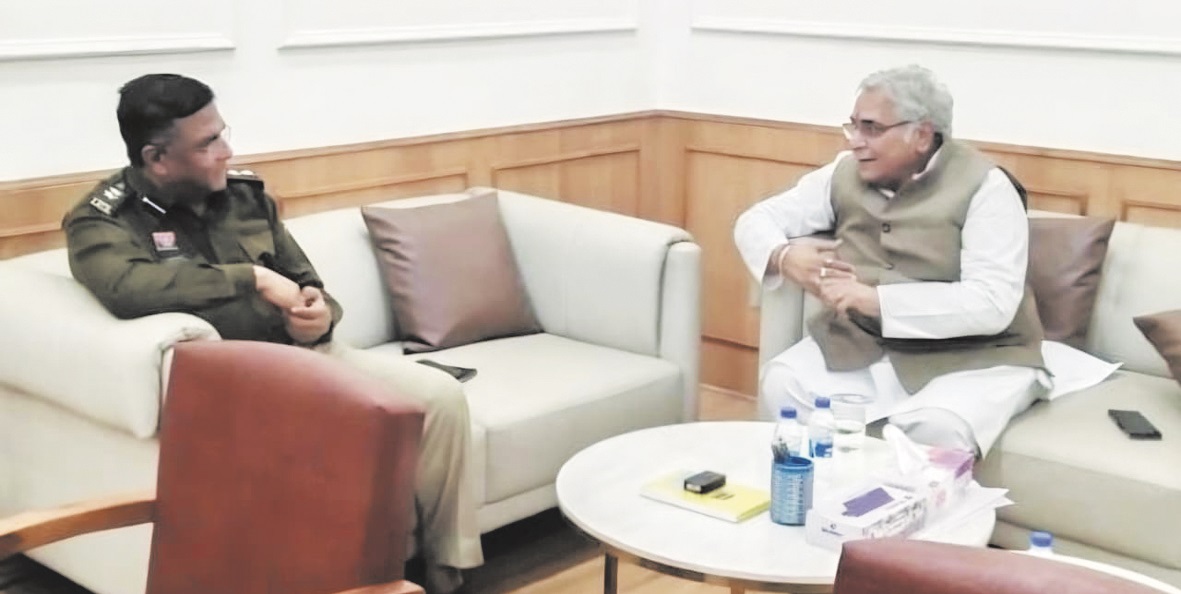 करोड़ों का धान गायब, वोरा का आरोप