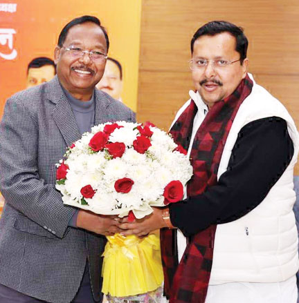 कृषि मंत्री रामविचार ने भाजपा राष्ट्रीय कार्यकारी अध्यक्ष नितिन नबीन से की भेंट