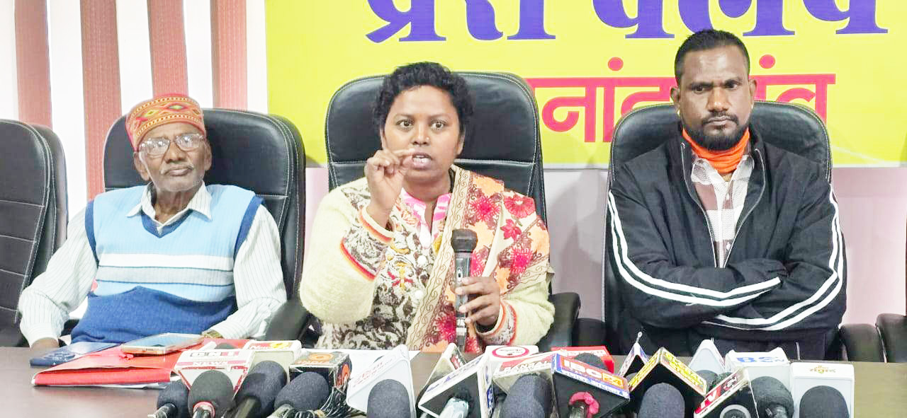 डोंगरगढ़ के चिकित्सक पर महिला ने गलत उपचार करने   का लगाया आरोप