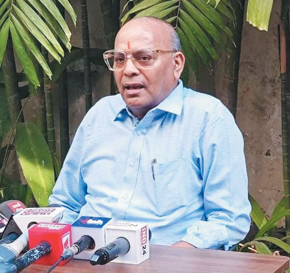 अपने खिलाफ ईडी की कार्रवाई की खबरों पर बोले अजय-लडऩे में खुद सक्षम हूं