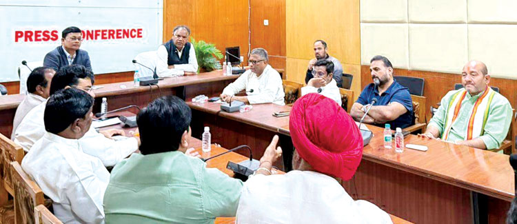 एसआईआर, दावा आपत्ति का समय बढ़ाने कांग्रेस-भाजपा सक्रिय