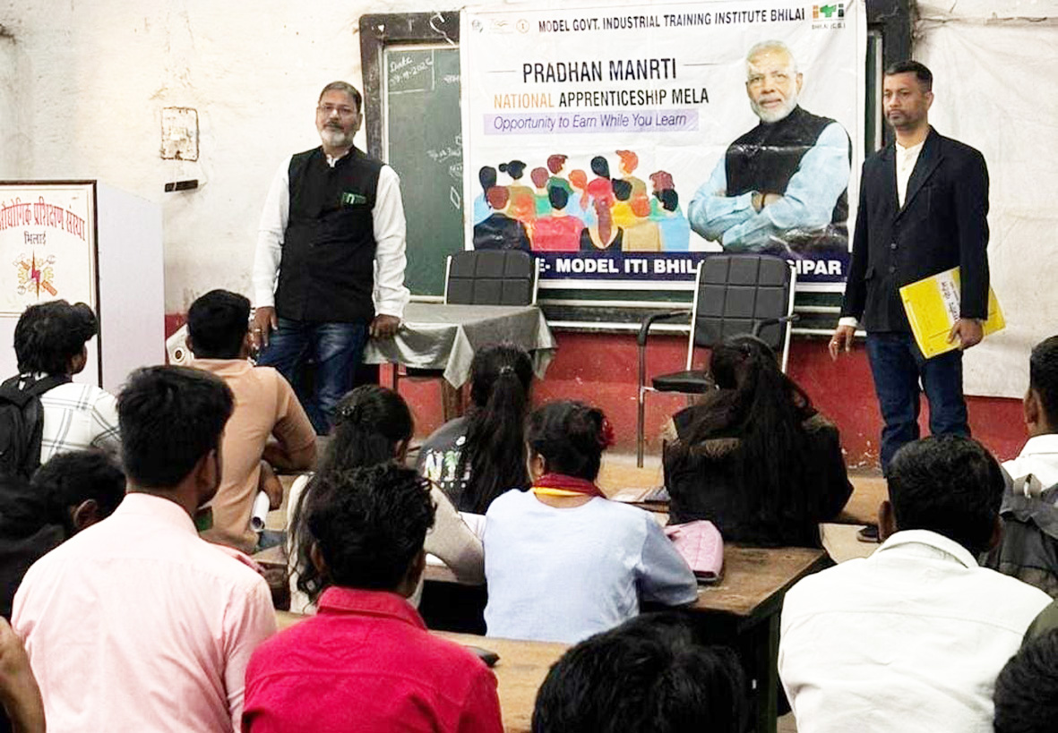प्रधानमंत्री राष्ट्रीय अप्रेंटिसशिप मेले में 52 युवाओं का चयन