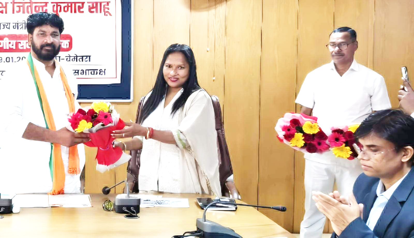 प्रदेश में बढ़ेंगे रोजगार के अवसर, स्व-सहायता समूह होंगे आत्मनिर्भर-जितेंद्र साहू