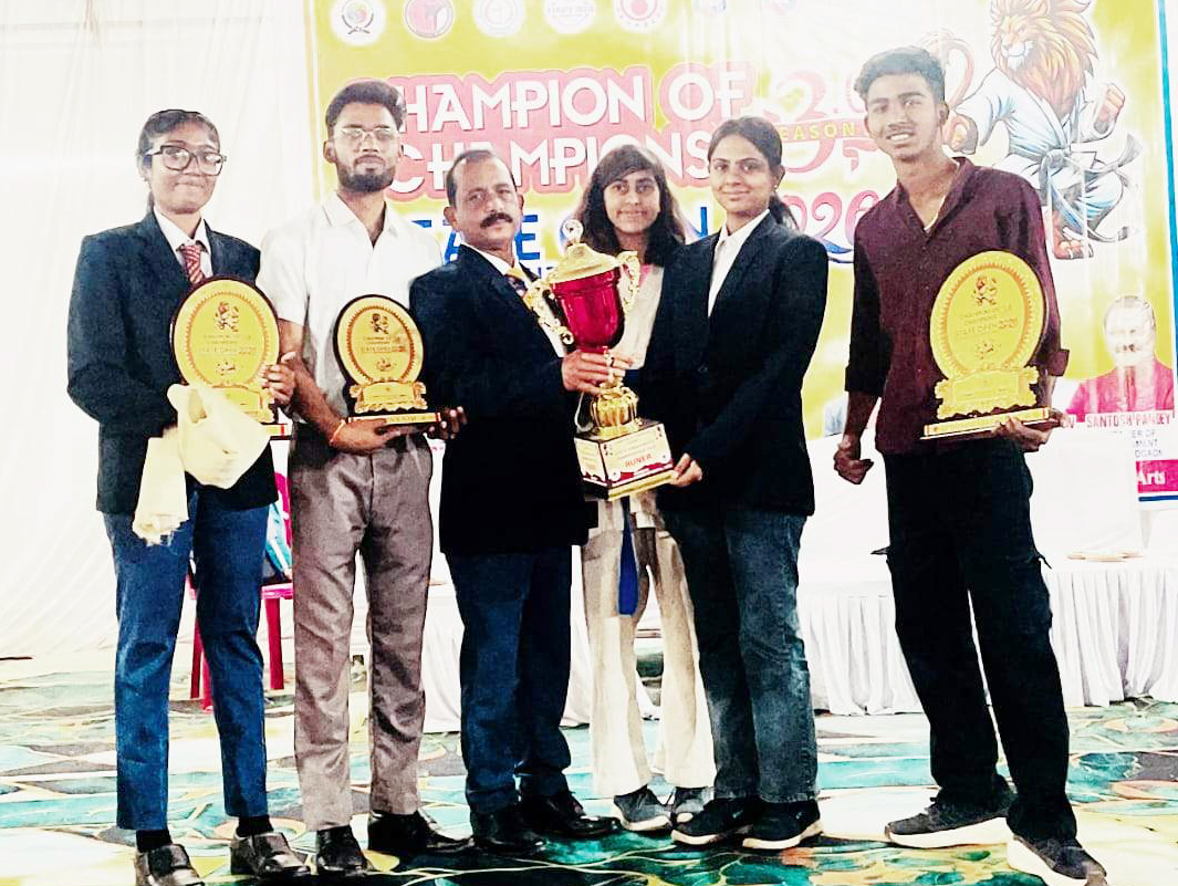 कराते खिलाडिय़ों ने दिखाया दमखम