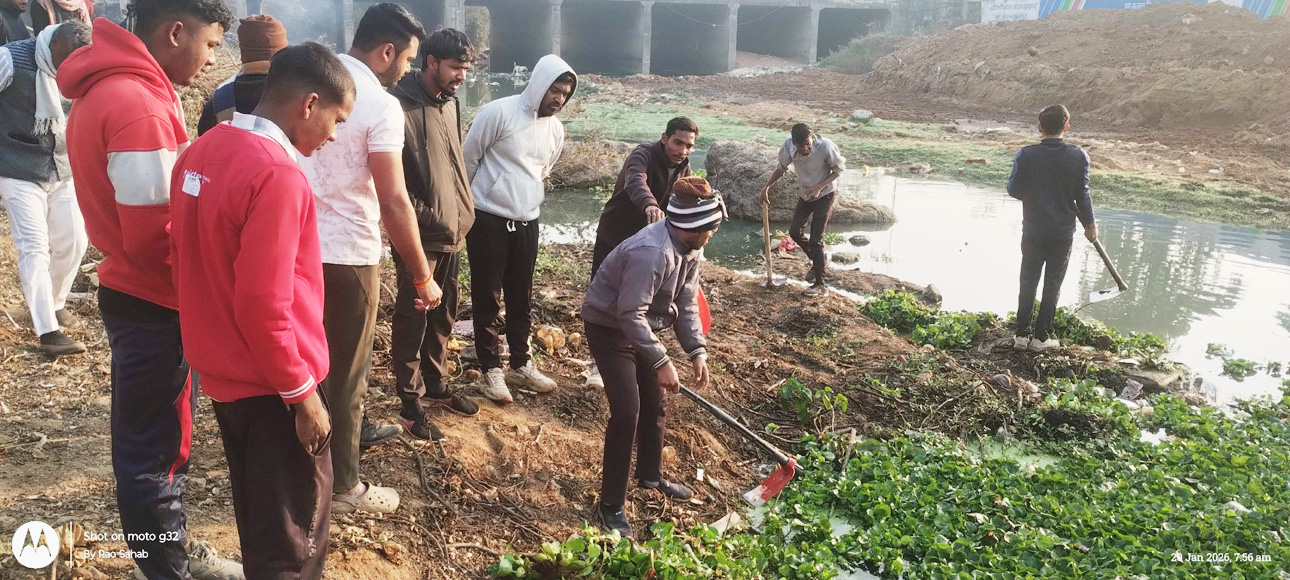जनभागीदारी से बदलेगी सितली नाले की सूरत,  स्वयंसेवकों ने किया श्रमदान