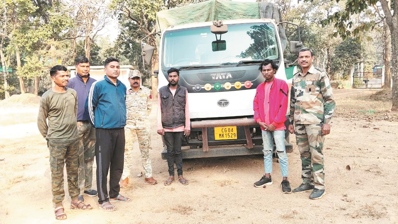 महाराष्ट्र का सौ क्विंटल अवैध धान पकड़ाया