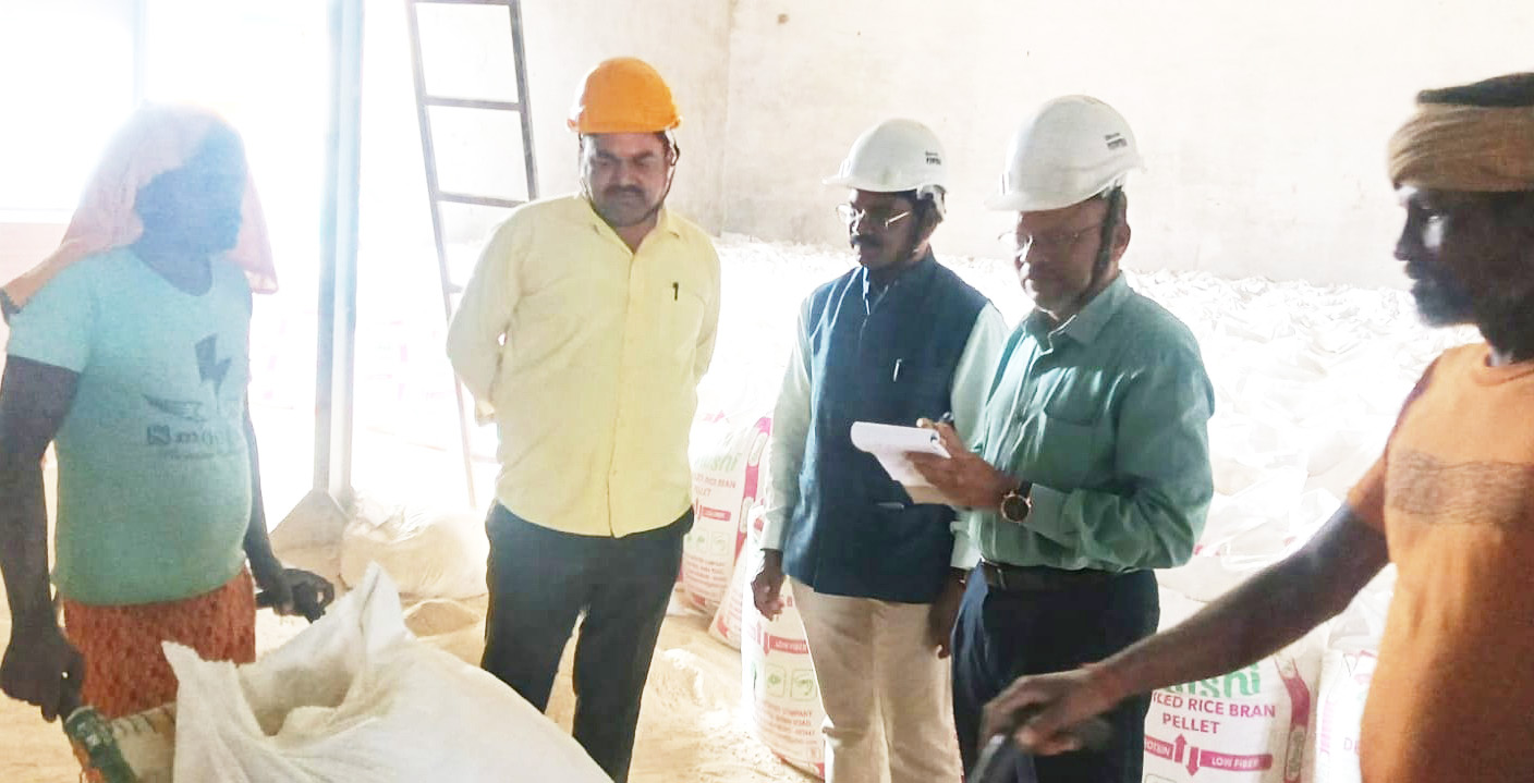 बेलसोंडा स्थित दो औद्योगिक केन्द्रों का निरीक्षण