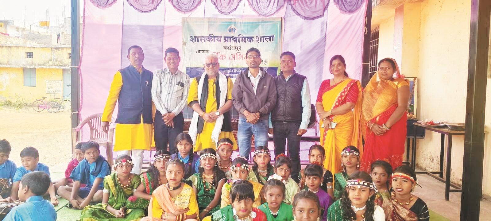 बसंतपुर स्कूल में मनाई गई बसंत पंचमी और बोस की जयंती