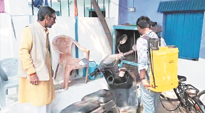 डेंगू-मलेरिया की रोकथाम के लिए निगम ने चलाया अभियान