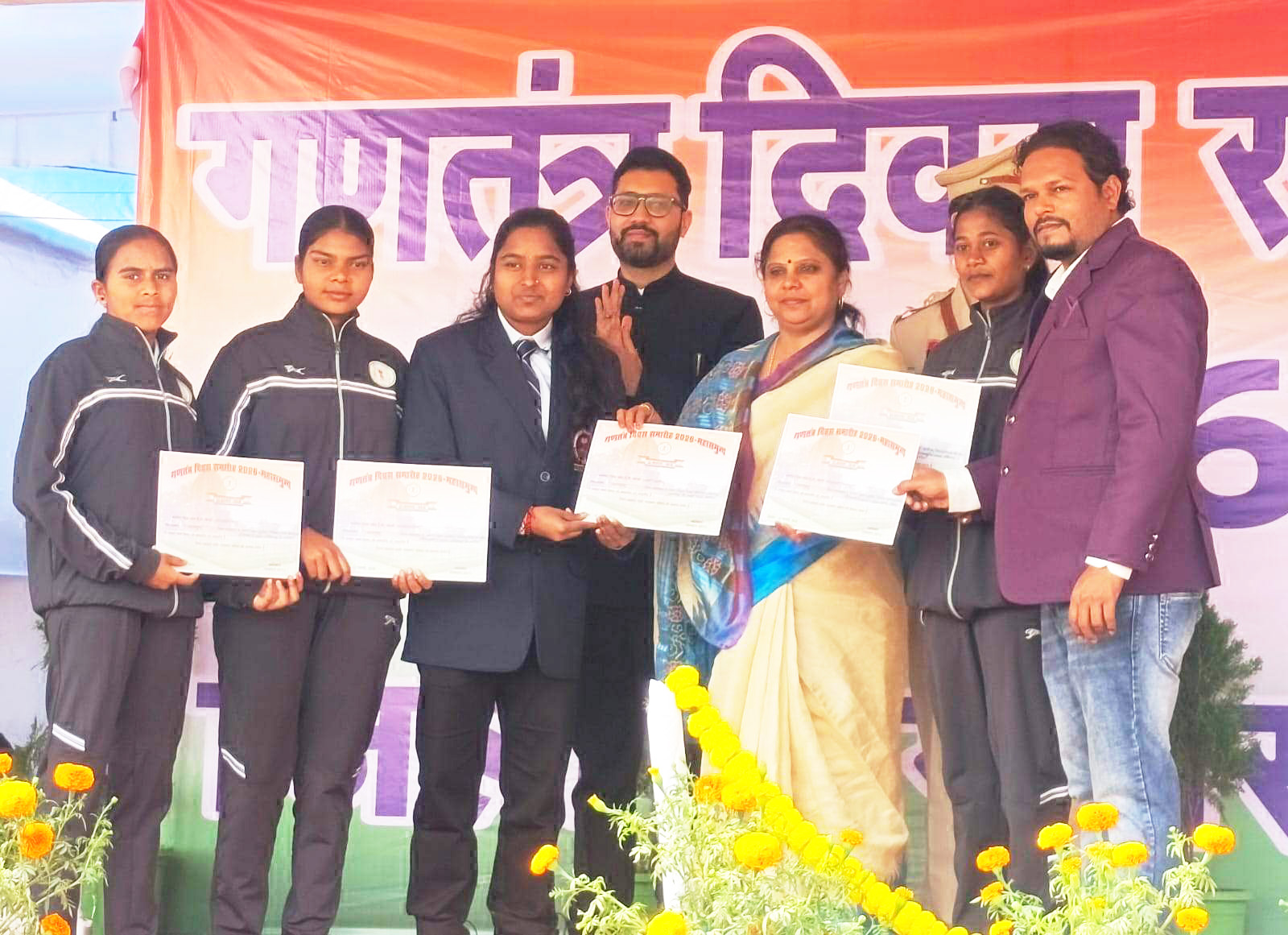 सांसद चौधरी ने 17 खिलाडिय़ों को किया सम्मानित