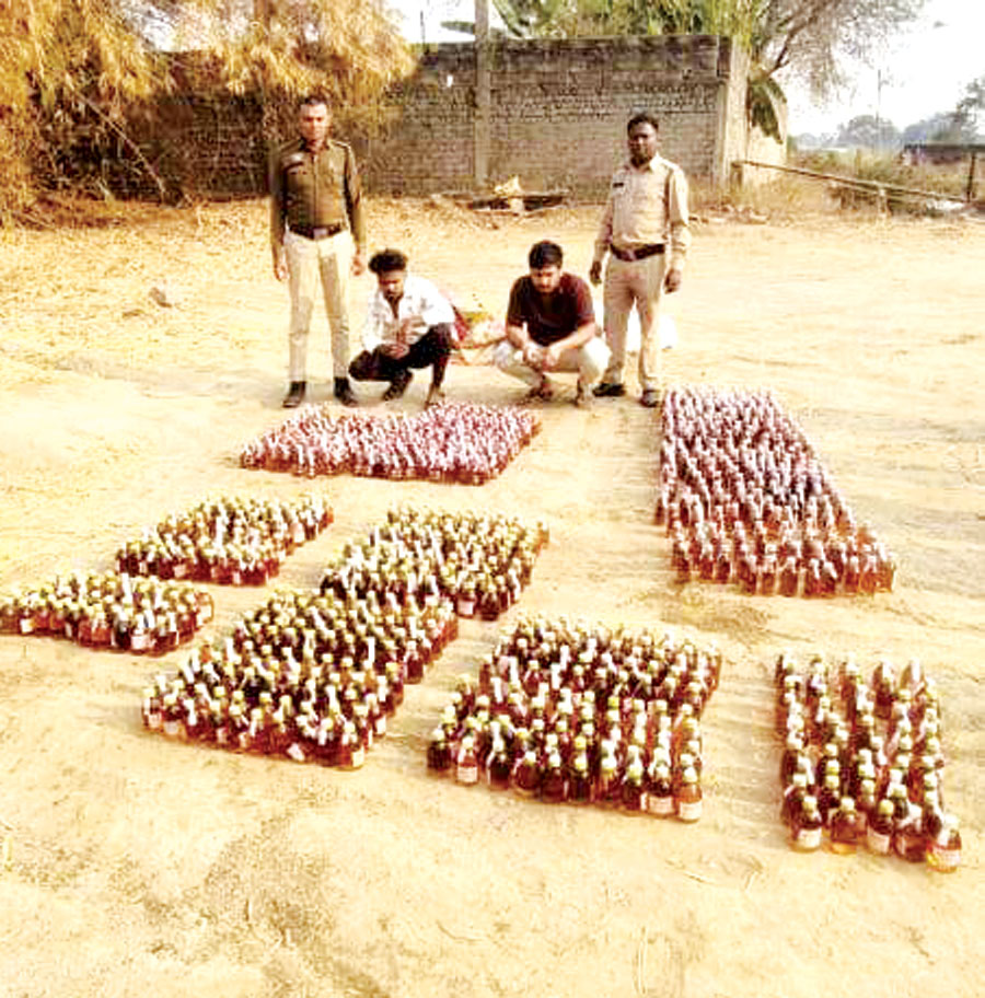 ड्राई डे: पौने दो लाख की शराब जब्त, 10 गिरफ्तार