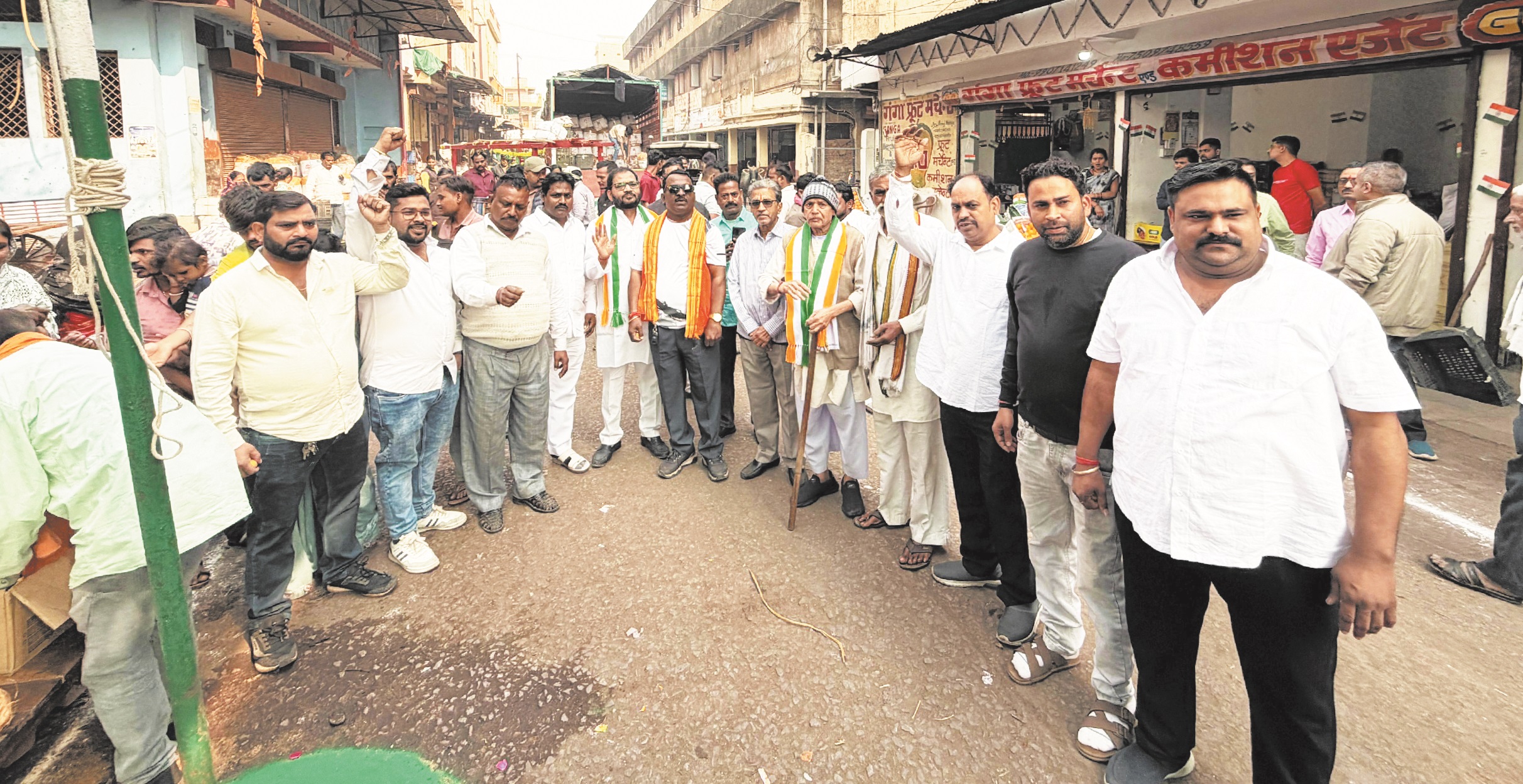 फल मंडी में मना गणतंत्र दिवस