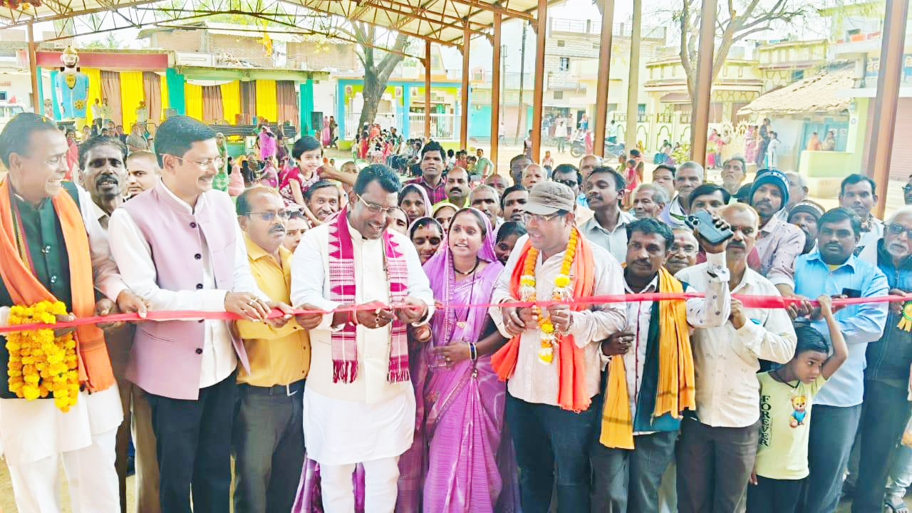 विधायक ने किया करोड़ों के विकास कार्यों का लोकार्पण