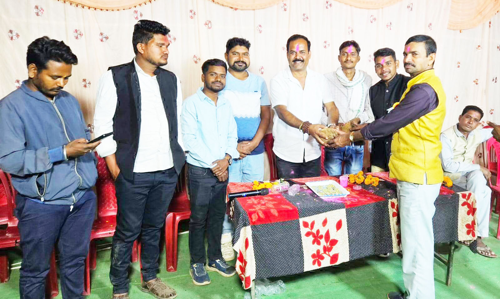 मड़ई-मेला आपसी भाईचारा व मेल-मिलाप का सबसे बड़ा माध्यम-राहुल