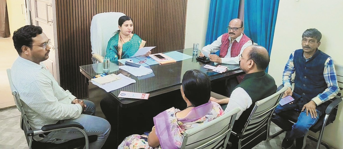 दुर्ग के 60 वार्डों में नालियों से गुजर रही पाइपलाइन हटेगी