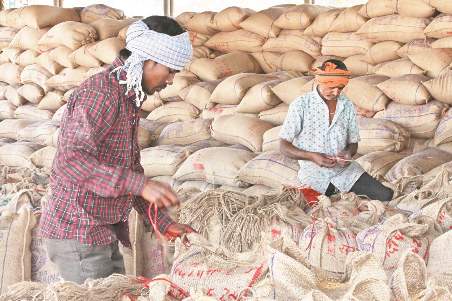 हजारों किसानों को अब भी  टोकन कटने का इंतजार