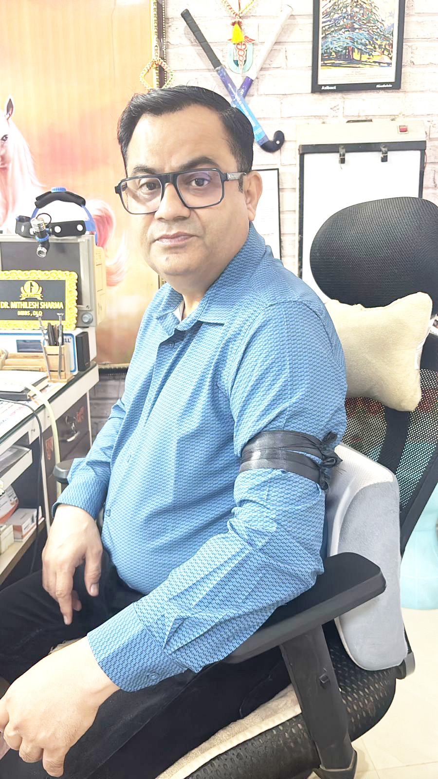 आयुष्मान भारत का करोड़ों का बकाया चिकित्सकों  ने काली पट्टी लगाकर जताया विरोध